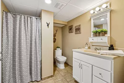 1210  Evergreen Dr, Waukesha, WI 53188 - Photo 21