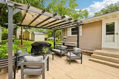 1210  Evergreen Dr, Waukesha, WI 53188 - Photo 23