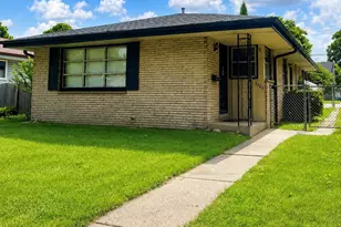 5760 N 93rd St, Milwaukee, WI 53225 - Photo 1