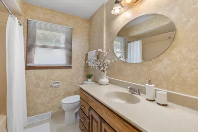 1111  Wisteria Ln, Waukesha, WI 53189 - Photo 17