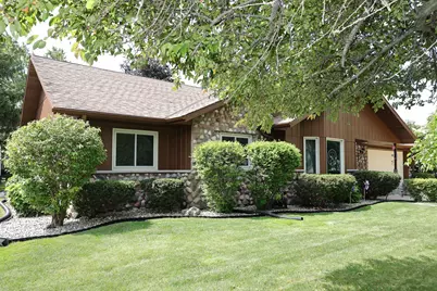 8035 W Bruss Ln, Franklin, WI 53132 - Photo 49
