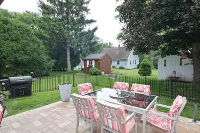 8035 W Bruss Ln, Franklin, WI 53132 - Photo 47