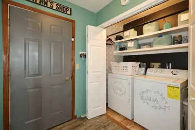 8035 W Bruss Ln, Franklin, WI 53132 - Photo 19