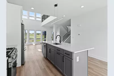 9405 S Cypress Pl, Oak Creek, WI 53154 - Photo 17