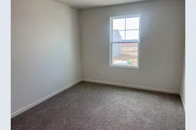 7123  Oakmont Rd, Racine, WI 53403 - Photo 7
