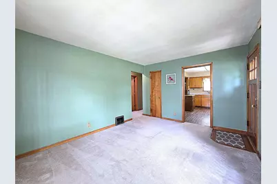 7330 W Potomac Ave, Milwaukee, WI 53216 - Photo 9