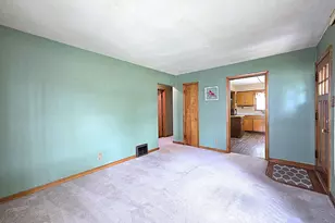 7330 W Potomac Ave, Milwaukee, WI 53216 - Photo 9