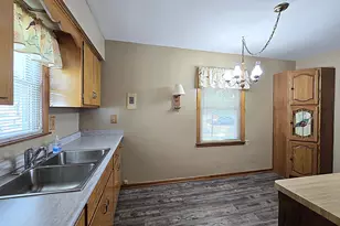 7330 W Potomac Ave, Milwaukee, WI 53216 - Photo 5