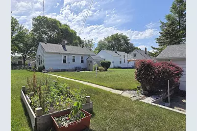 7330 W Potomac Ave, Milwaukee, WI 53216 - Photo 29