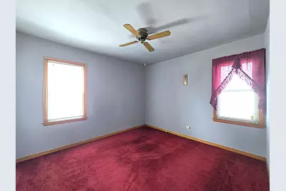 7330 W Potomac Ave, Milwaukee, WI 53216 - Photo 15