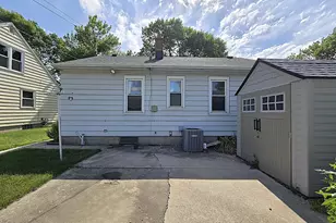 7330 W Potomac Ave, Milwaukee, WI 53216 - Photo 33