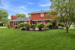 4590 S Regal Dr, New Berlin, WI 53151 - Photo 29