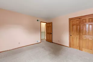4590 S Regal Dr, New Berlin, WI 53151 - Photo 25
