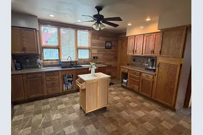 615 S Spring St, Beaver Dam, WI 53916 - Photo 7