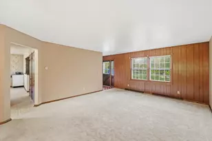 3552 Lusan Dr, Jackson, WI 53012 - Photo 3