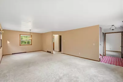 3552  Lusan Dr, Jackson, WI 53012 - Photo 5