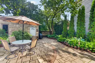 2734 N Farwell Ave, Milwaukee, WI 53211 - Photo 27