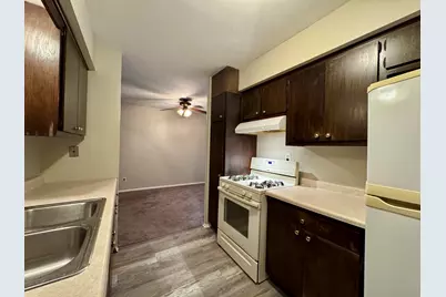 6451 N 73rd St, Milwaukee, WI 53223 - Photo 7