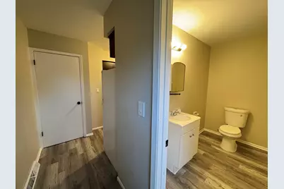 6451 N 73rd St, Milwaukee, WI 53223 - Photo 9