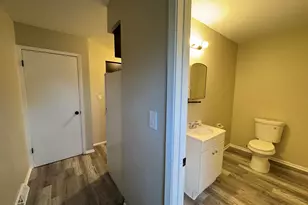 6451 N 73rd St, Milwaukee, WI 53223 - Photo 9