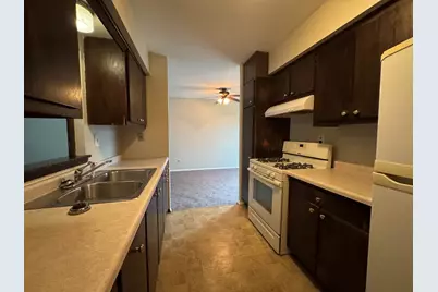 6451 N 73rd St, Milwaukee, WI 53223 - Photo 7