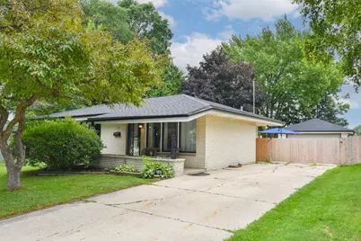 2382 S 93rd St, West Allis, WI 53227 - Photo 25