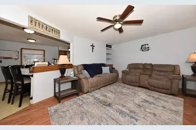 2382 S 93rd St, West Allis, WI 53227 - Photo 3