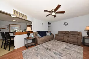2382 S 93rd St, West Allis, WI 53227 - Photo 3