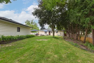 2382 S 93rd St, West Allis, WI 53227 - Photo 21