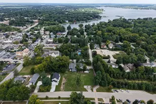 723 Division St, Delafield, WI 53018 - Photo 1