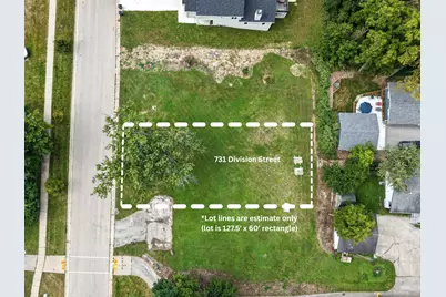 731  Division St, Delafield, WI 53018 - Photo 3
