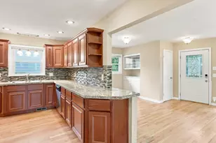 3334 N 98th St, Milwaukee, WI 53222 - Photo 11