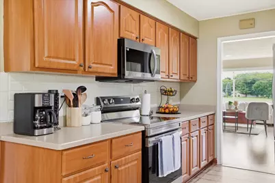 920 N Grandview Blvd, Waukesha, WI 53188 - Photo 5