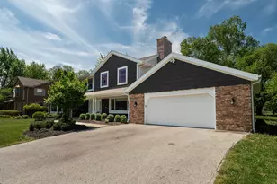 9439 N Broadmoor Rd, Bayside, WI 53217 - Photo 35