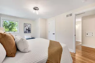 6261 N Bay Ridge Ave, Whitefish Bay, WI 53217 - Photo 13