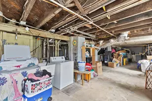1707 W Burnham St, Milwaukee, WI 53204 - Photo 17