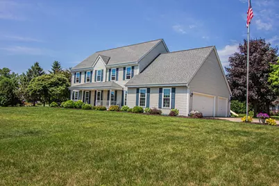 W196N11351  Shadow Wood Dr, Germantown, WI 53022 - Photo 1