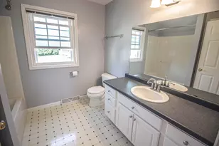 W196N11351 Shadow Wood Dr, Germantown, WI 53022 - Photo 23