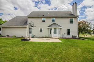 W196N11351 Shadow Wood Dr, Germantown, WI 53022 - Photo 49