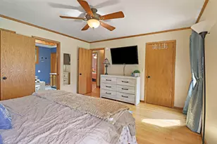 645 W Estate Ct, Elkhorn, WI 53121 - Photo 15