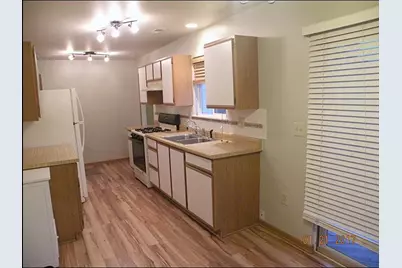 1227 N Tombeau Rd, Bloomfield, WI 53128 - Photo 9