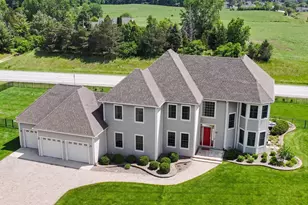 3268 Bay Hill Rd, Port Washington, WI 53074 - Photo 1