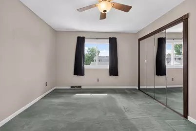 W163N11463  Windsor Ct #1, Germantown, WI 53022 - Photo 15