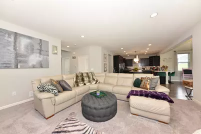 7355 N Cassie Ave, Milwaukee, WI 53224 - Photo 13