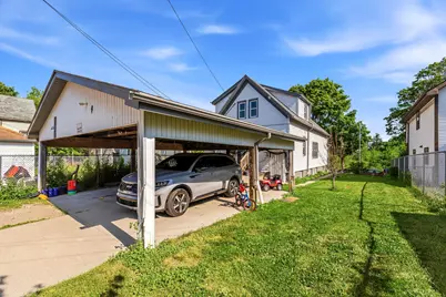 2467 W Cherry St, Milwaukee, WI 53205 - Photo 21