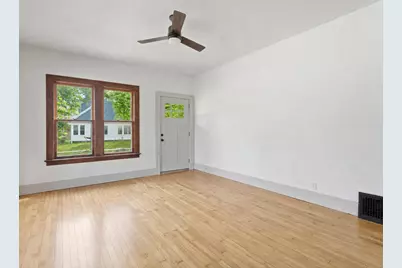 904  Bell Ave, Sheboygan, WI 53083 - Photo 9