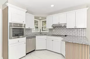 7916 22nd Ave, Kenosha, WI 53143 - Photo 9