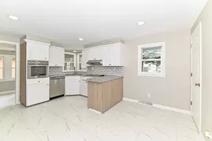 7916 22nd Ave, Kenosha, WI 53143 - Photo 7