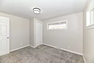 7916 22nd Ave, Kenosha, WI 53143 - Photo 17