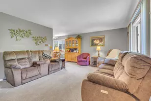 2412 Crosscreek Dr, Sheboygan, WI 53081 - Photo 3